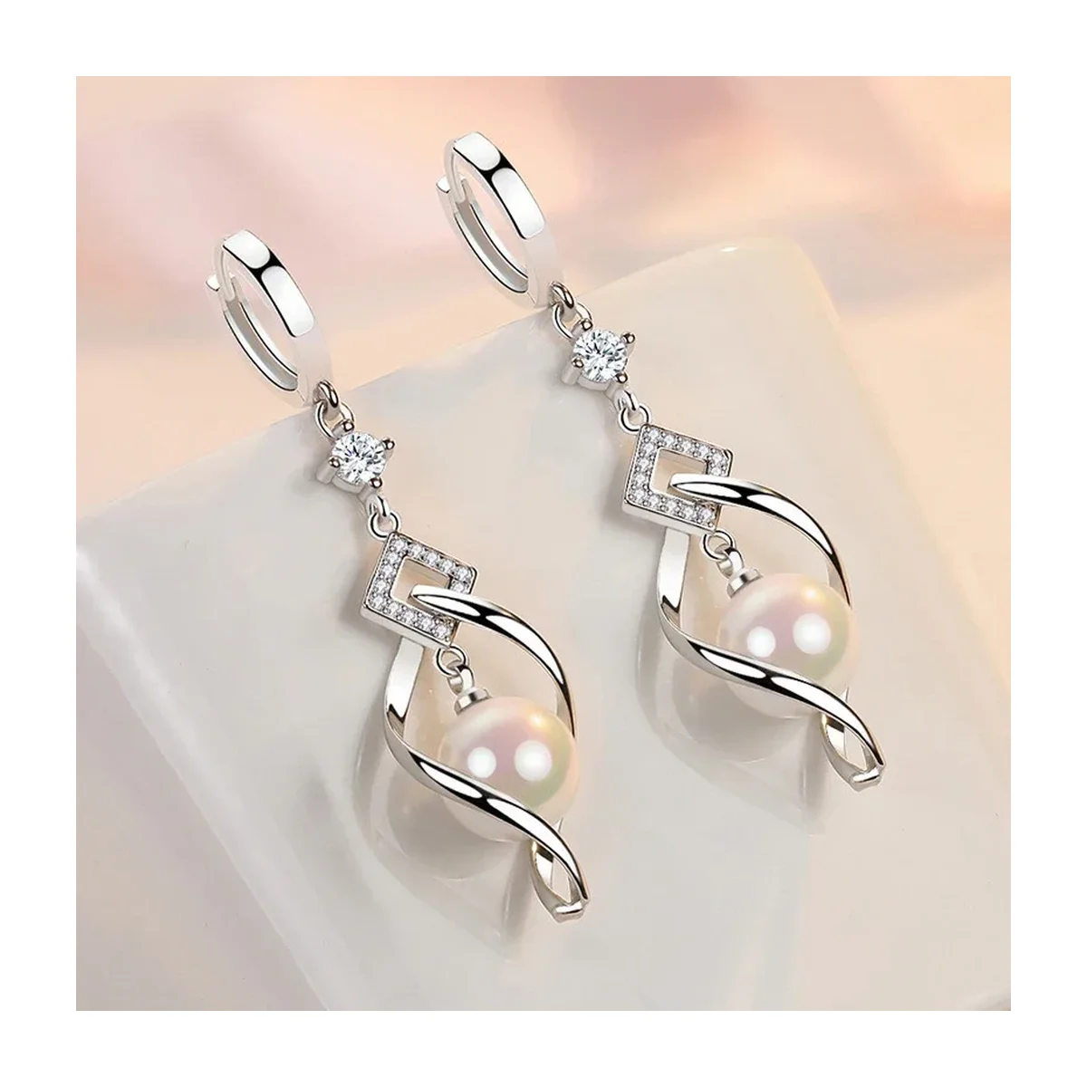 Women's Geometric Pearl Zircon Dangle Earrings
