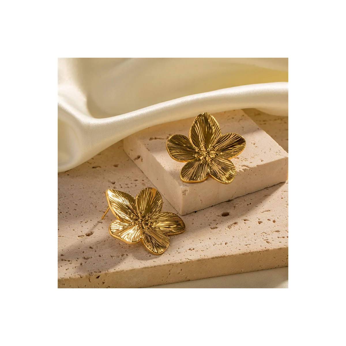 Textured Flower Stud Earrings Simple Geometric